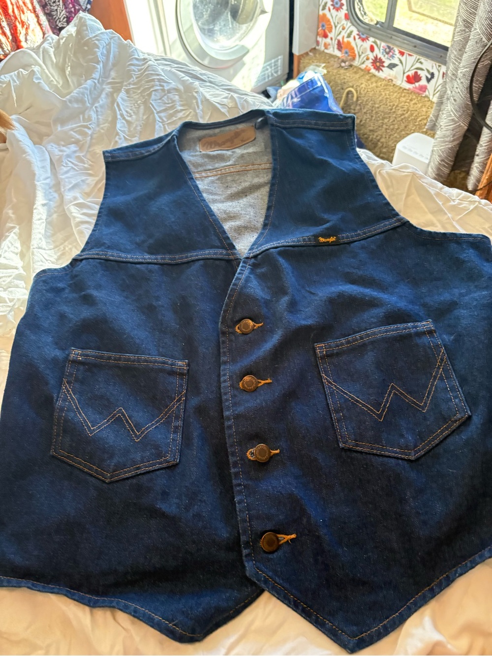 Wrangler Navy Blue Denim Vest with Patch Pockets men’s L NWTS